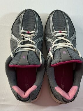 New Balance Women’s Gray and Pink Walking Shoes